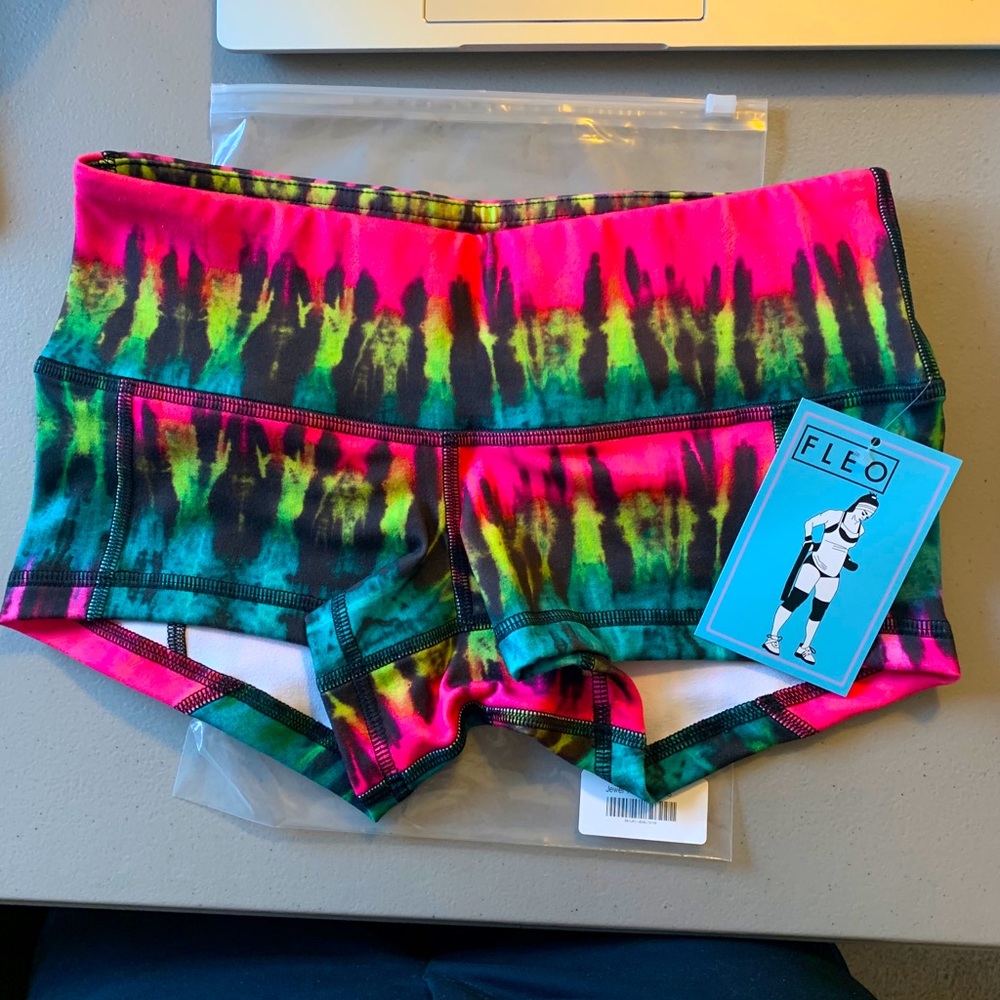 NWT Jewel Tie Dye FLEO LRC XS